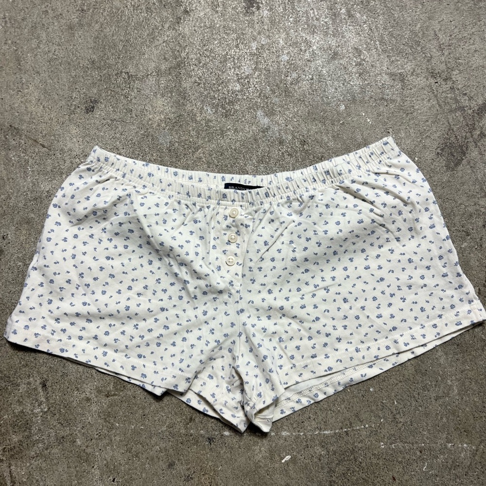 Brandy Melville floral shorts